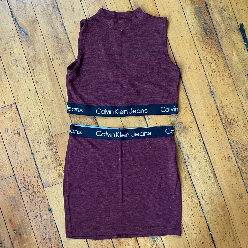 Calvin Klein Matching Set mini skirt and crop top